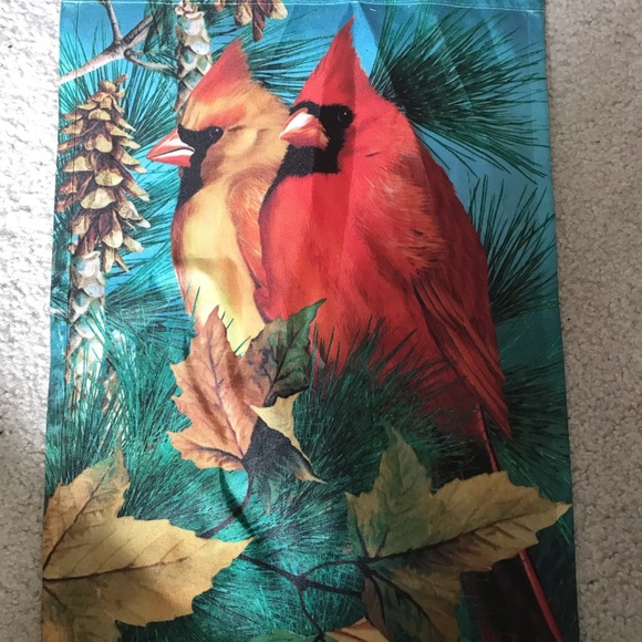 13 new or like new garden flags, various styles and holidays - Picture 10 of 13